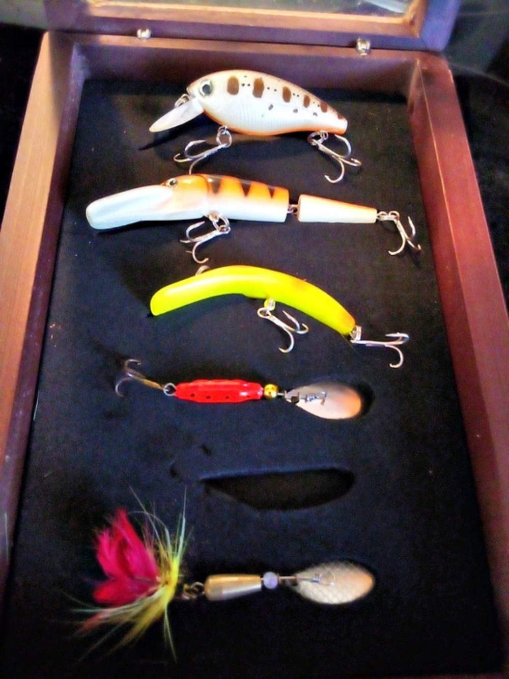 Fishing Lure Set Multicolor Like New In Showcase Box